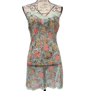 Victoria’s Secret floral nightie LARGE MESH LACE TRIM